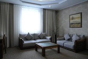 Golden Dragon Hotel
