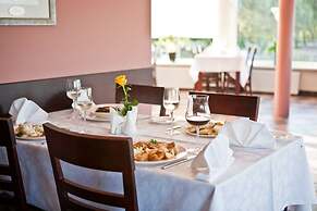 KOLONNA Hotel Rezekne