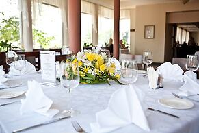 KOLONNA Hotel Rezekne