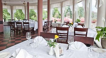 KOLONNA Hotel Rezekne