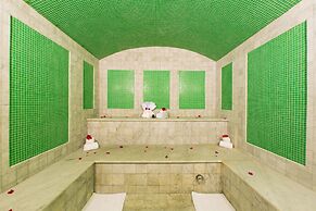 The Somerset on Grace Bay