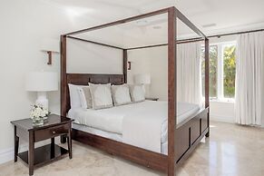 The Somerset on Grace Bay