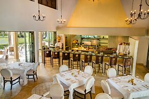 The Somerset on Grace Bay