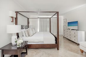 The Somerset on Grace Bay