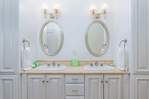 The Somerset on Grace Bay