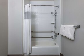 La Quinta Inn & Suites by Wyndham Fairbanks Airport