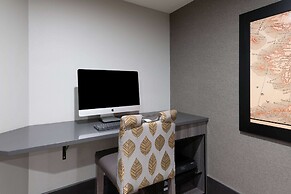 La Quinta Inn & Suites by Wyndham Fairbanks Airport