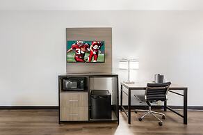 Red Roof Inn PLUS+ & Suites Birmingham - Bessemer