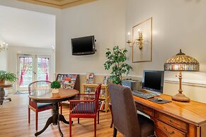 The Carriage House Inn Newport