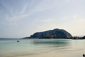 Palermo Mare Holidays
