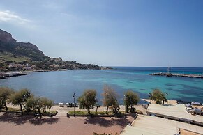 Palermo Mare Holidays