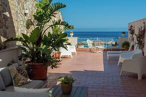 Palermo Mare Holidays