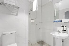 BreakFree on Broadway Sydney