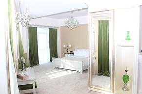 Phoenicia Grand Hotel