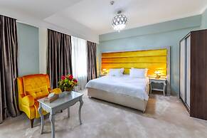Phoenicia Grand Hotel