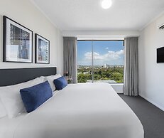 Oaks Brisbane on Margaret Suites