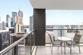 Oaks Brisbane on Margaret Suites