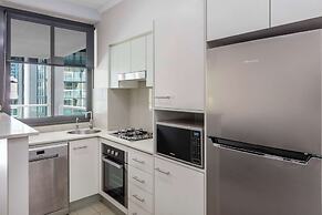 Oaks Brisbane on Margaret Suites