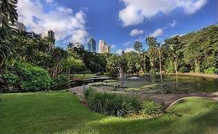 Oaks Brisbane on Margaret Suites