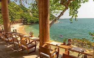 Santhiya Koh Phangan Resort & Spa