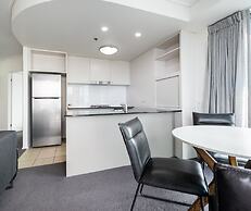 Oaks Brisbane on Felix Suites