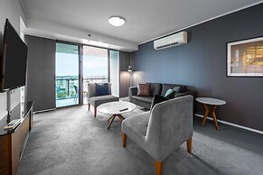 Oaks Brisbane on Felix Suites
