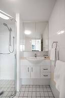 Oaks Brisbane on Felix Suites