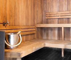 Oaks Brisbane on Felix Suites