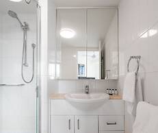 Oaks Brisbane on Felix Suites