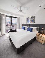 Oaks Brisbane on Felix Suites