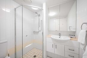 Oaks Brisbane on Felix Suites