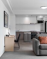 Oaks Brisbane on Felix Suites