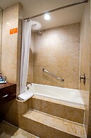 Real Inn Guadalajara Expo