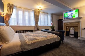 Weetwood Hall Conference Centre & Hotel