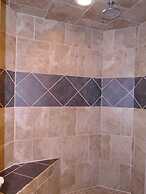 Casper C'mon Inn Hotel & Suites