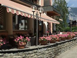 Hotel Cresta