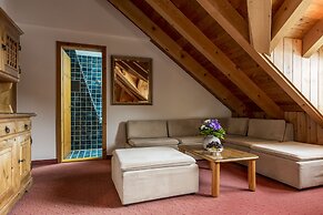 Hotel Cresta
