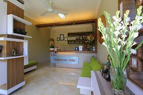 Heliconia Villa