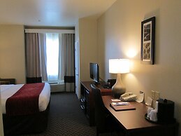 Comfort Inn & Suites Galt - Lodi North