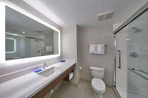 Holiday Inn Express Hotel & Suites Medford-Central Point by IHG