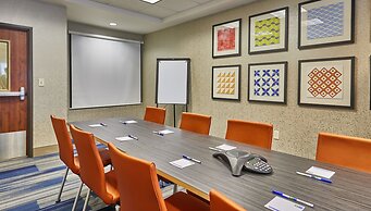 Holiday Inn Express Hotel & Suites Medford-Central Point by IHG