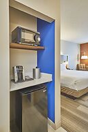 Holiday Inn Express Hotel & Suites Medford-Central Point by IHG