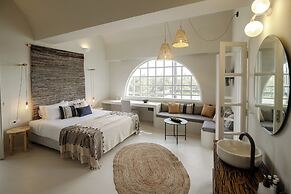 Scorpios Beach Santorini