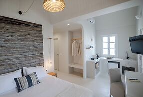 Scorpios Beach Santorini