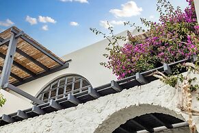 Scorpios Beach Santorini