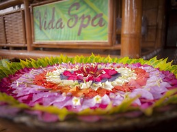 Pura Vida Beach & Dive Resort