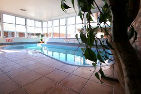 Cattleman's Country Motor Inn & Serviced Apartments