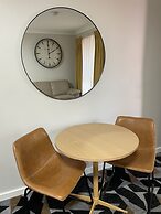 Cattleman's Country Motor Inn & Serviced Apartments