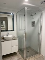 Cattleman's Country Motor Inn & Serviced Apartments