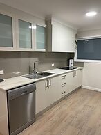 Cattleman's Country Motor Inn & Serviced Apartments